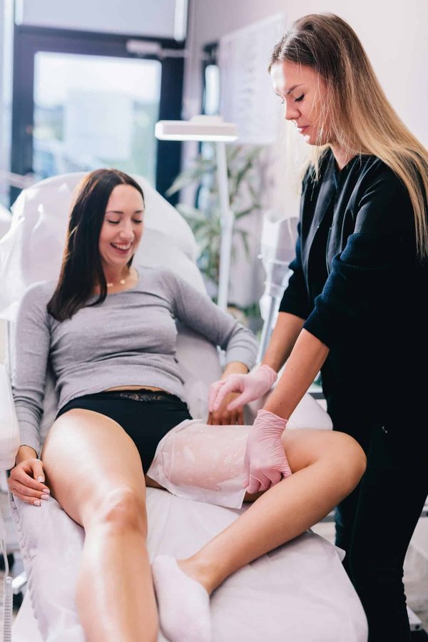 Cryolipolyse Reims : sculptez votre corps sans chirurgie